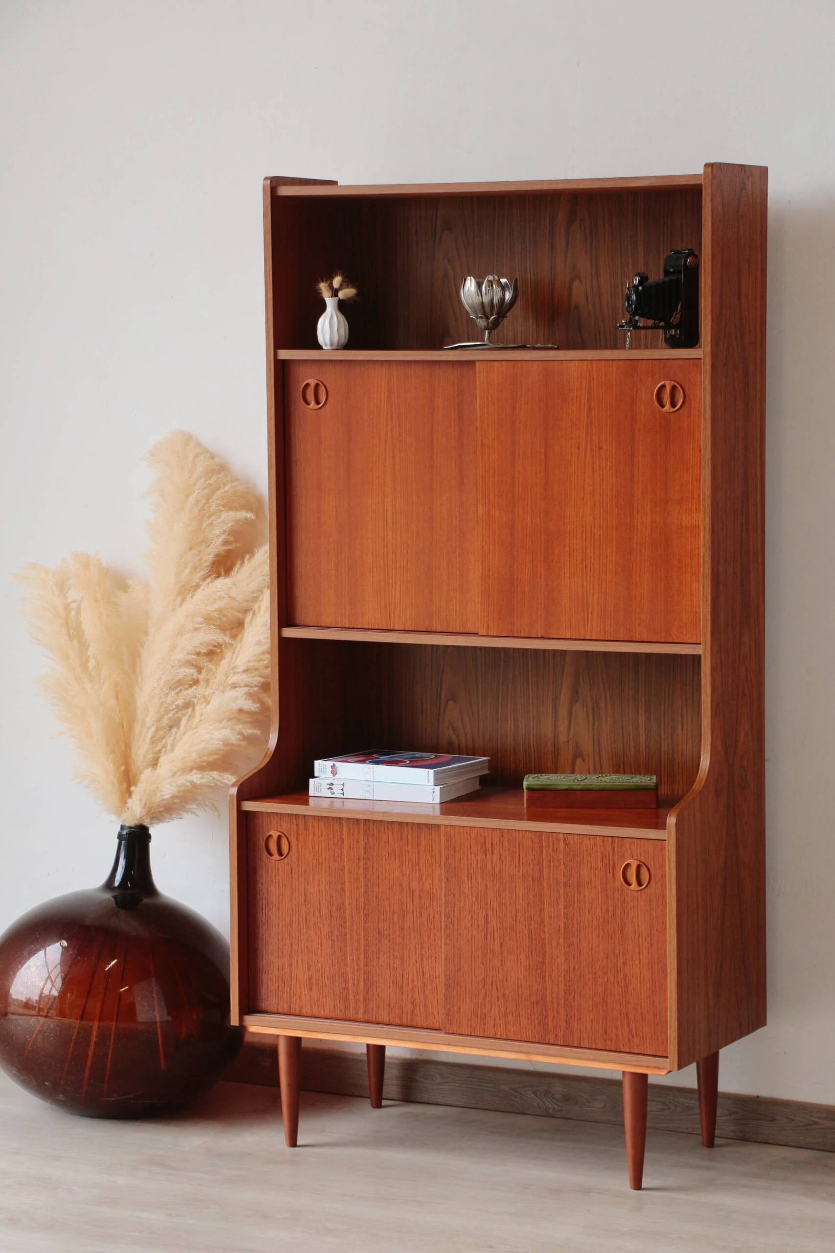 Vintage Scandinavian teak bookshelf – 1960s