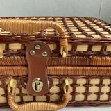 Double-colored wicker picnic case