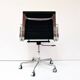 Chaise de bureau Charles & Ray Eames mod. EA117 production ICF, années 1970
