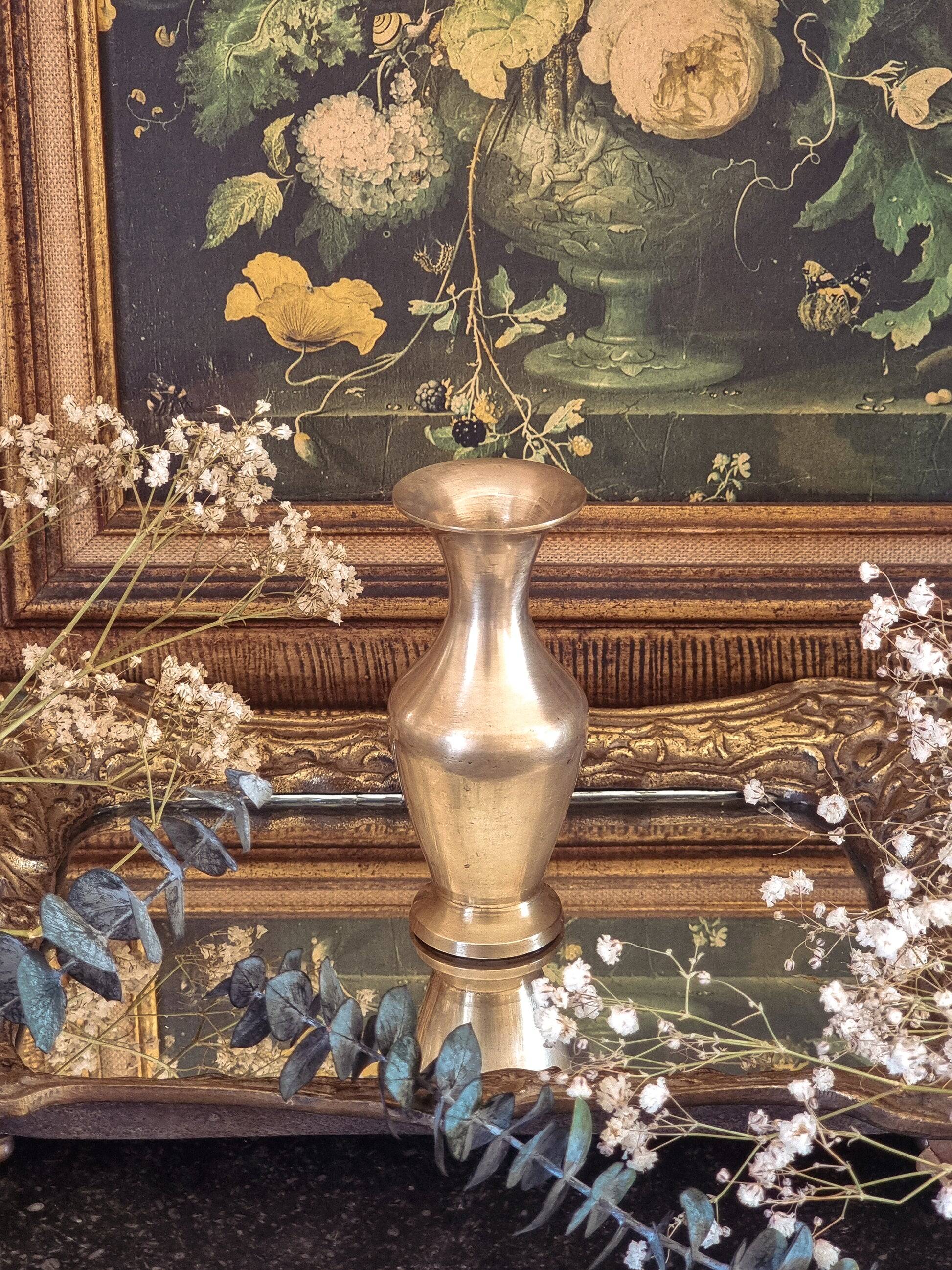 Brass soliflore vase