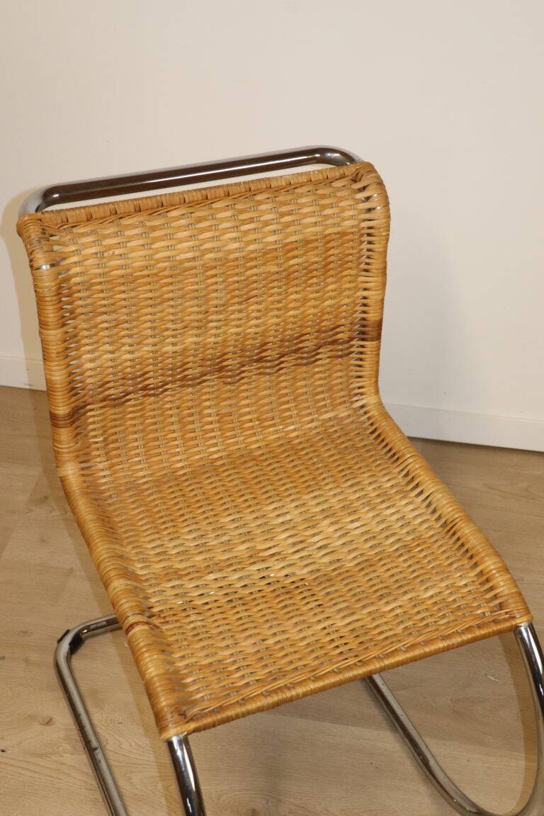 Chaise vintage "MR10" par Ludwig Mies van der Rohe