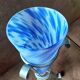 Vase opaline bleu  marbré  sur socle métal