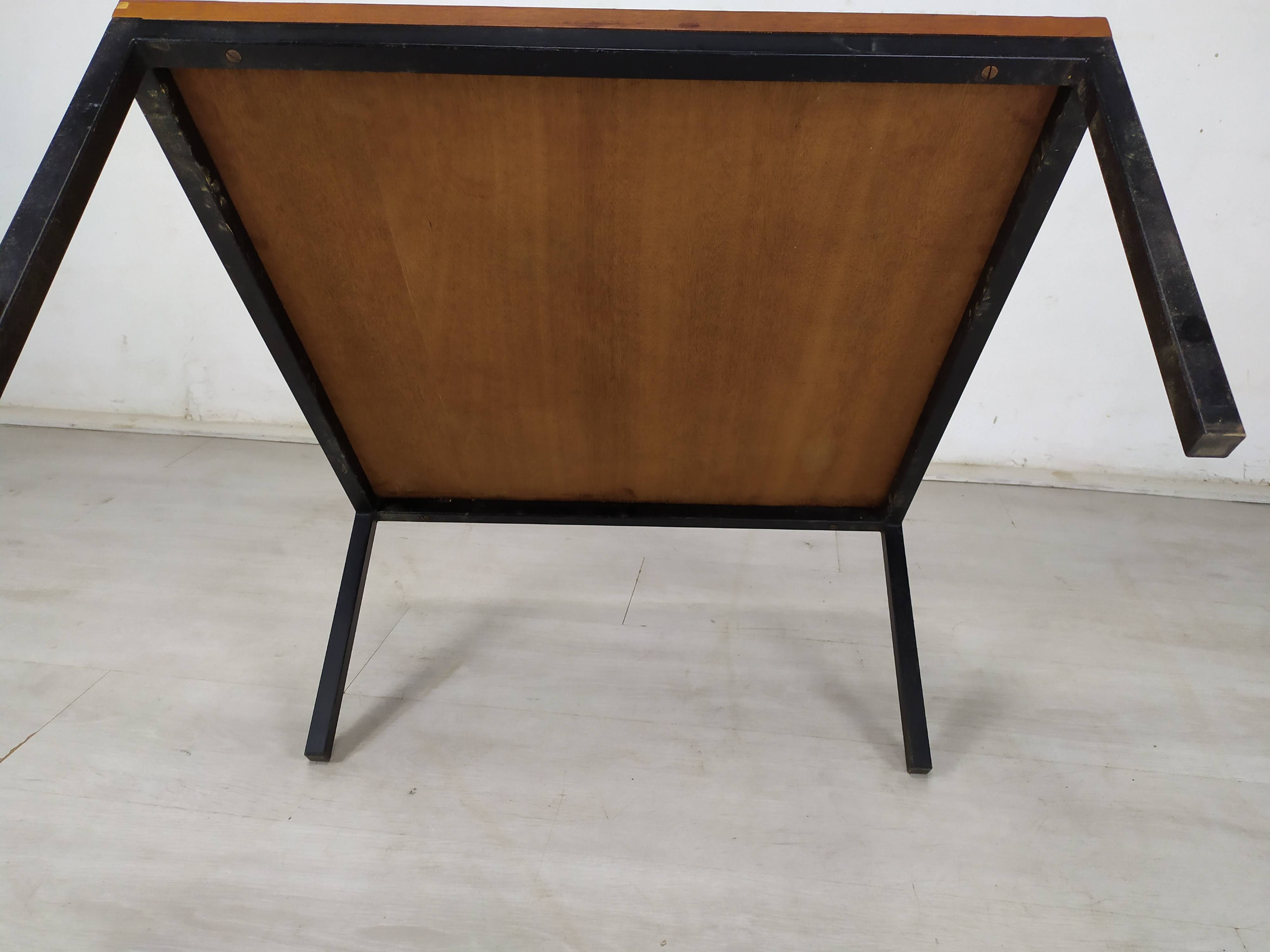 Teak coffee table Florence knoll