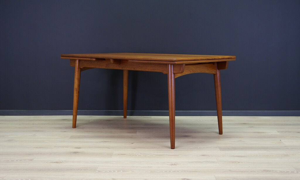 Wooden table, model AT-312, Danish design, 1960s, designer: Hans J. Wegner