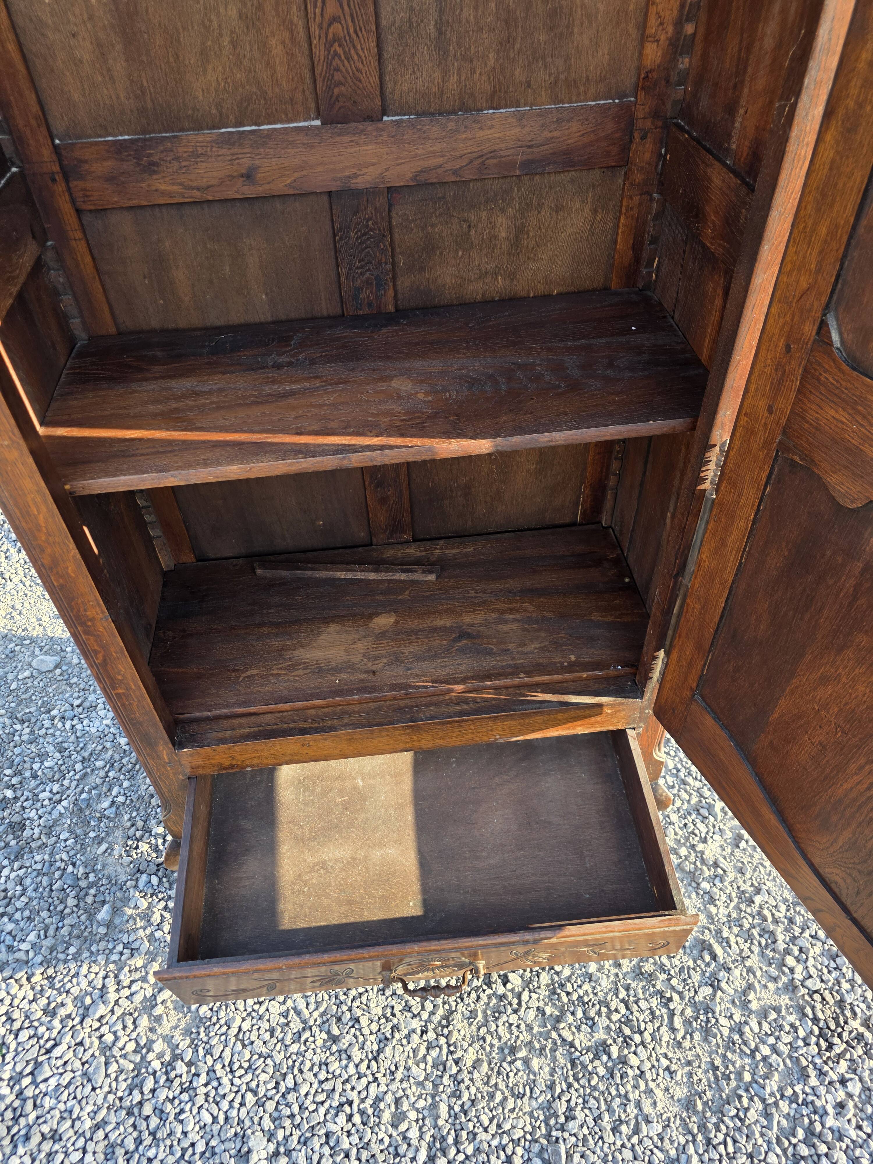 Louis XV style bonnetière in solid oak