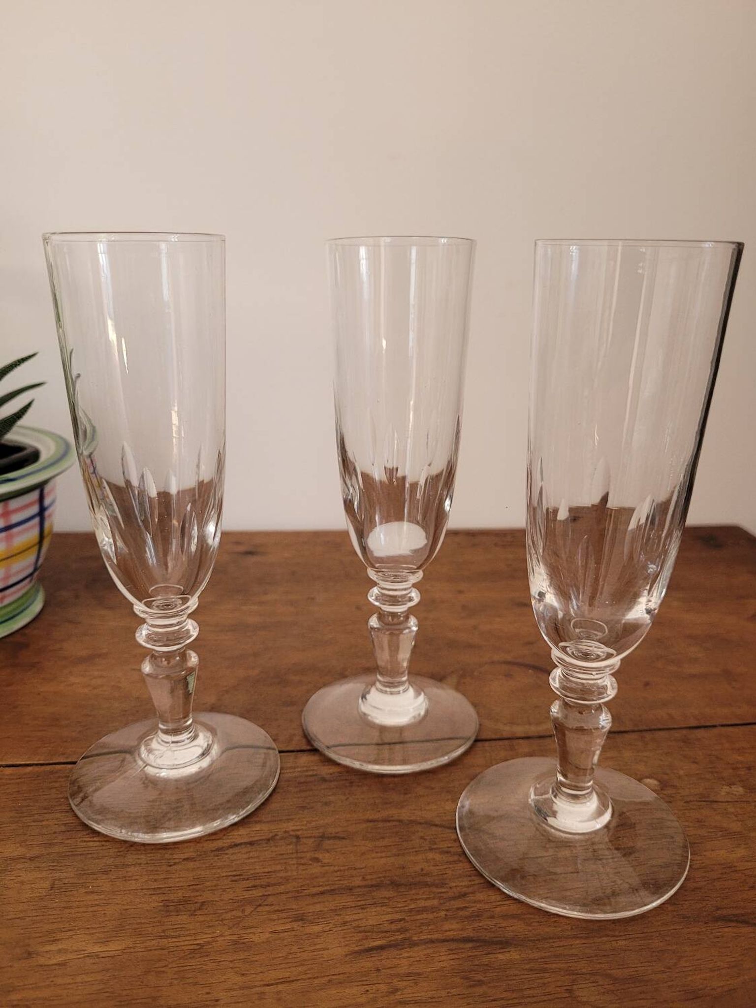 3 coupes à champagne en cristal