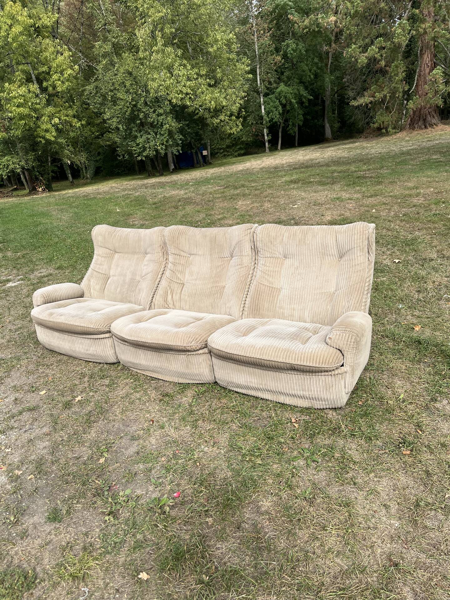 Michel Cadestin sofa / 3 Michel Cadestin armchairs