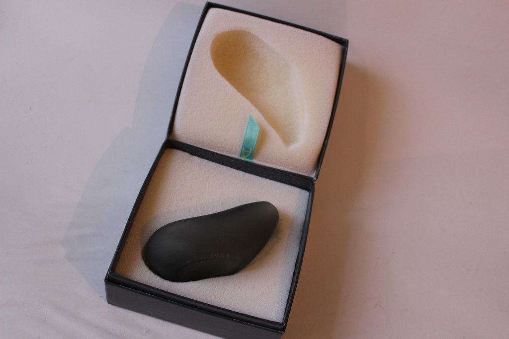 Cocoon vase philippe starck - daum "strangeness" grey