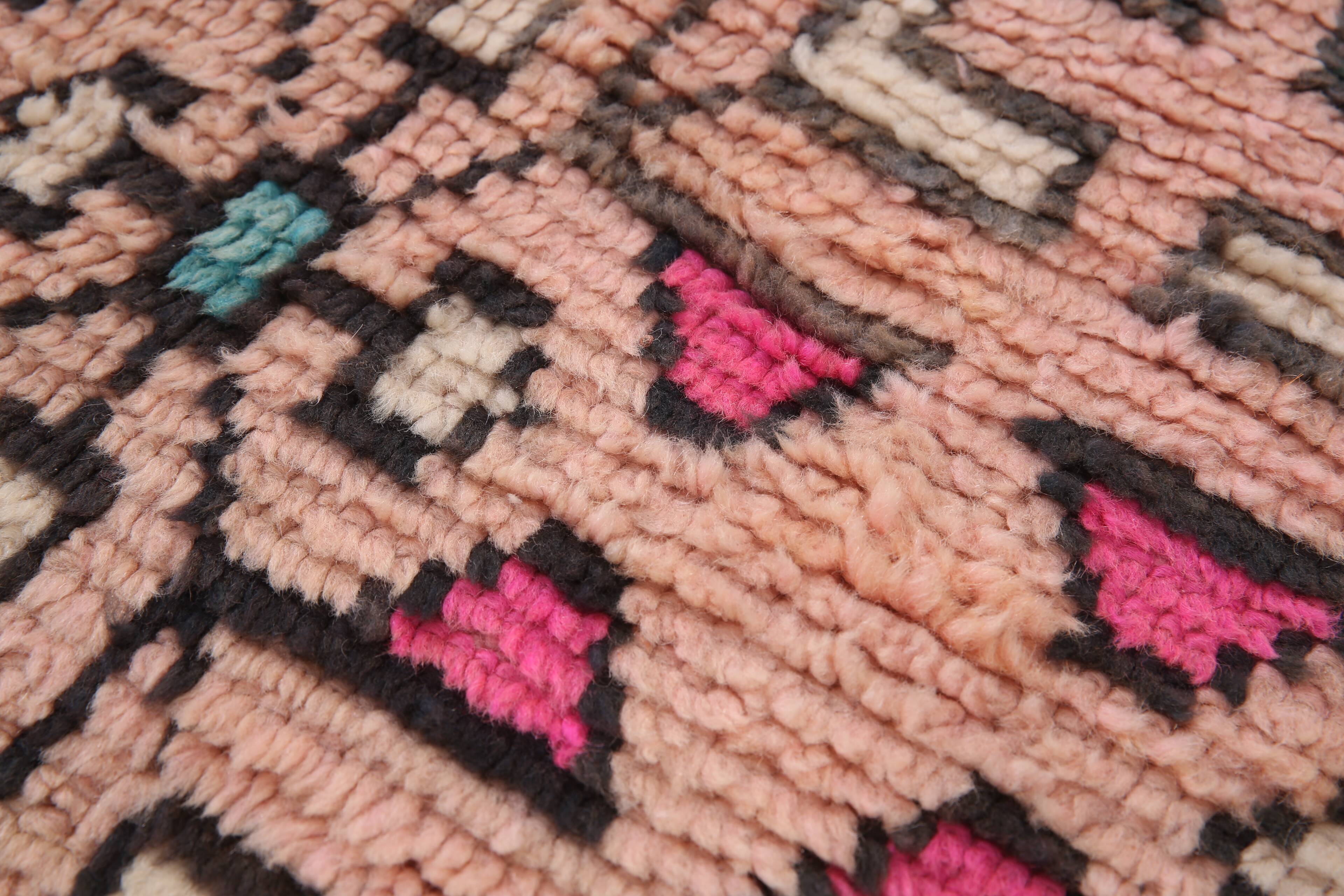 Pink Vintage Moroccan Rug 176 x 259 cm - Berber Rug Handmade - Wool Rug