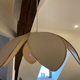 Vintage flower petal suspension