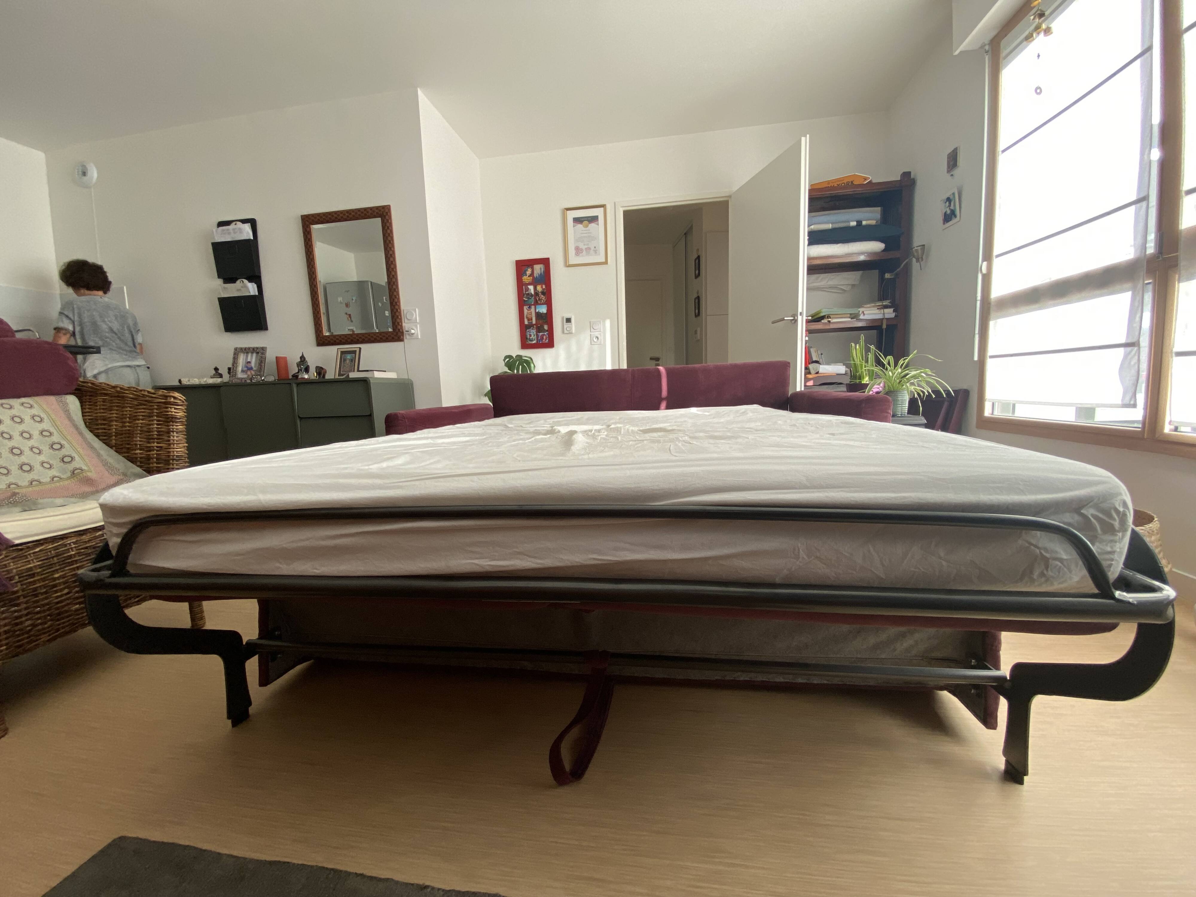 Fratelli Ranucci Italian convertible sofa