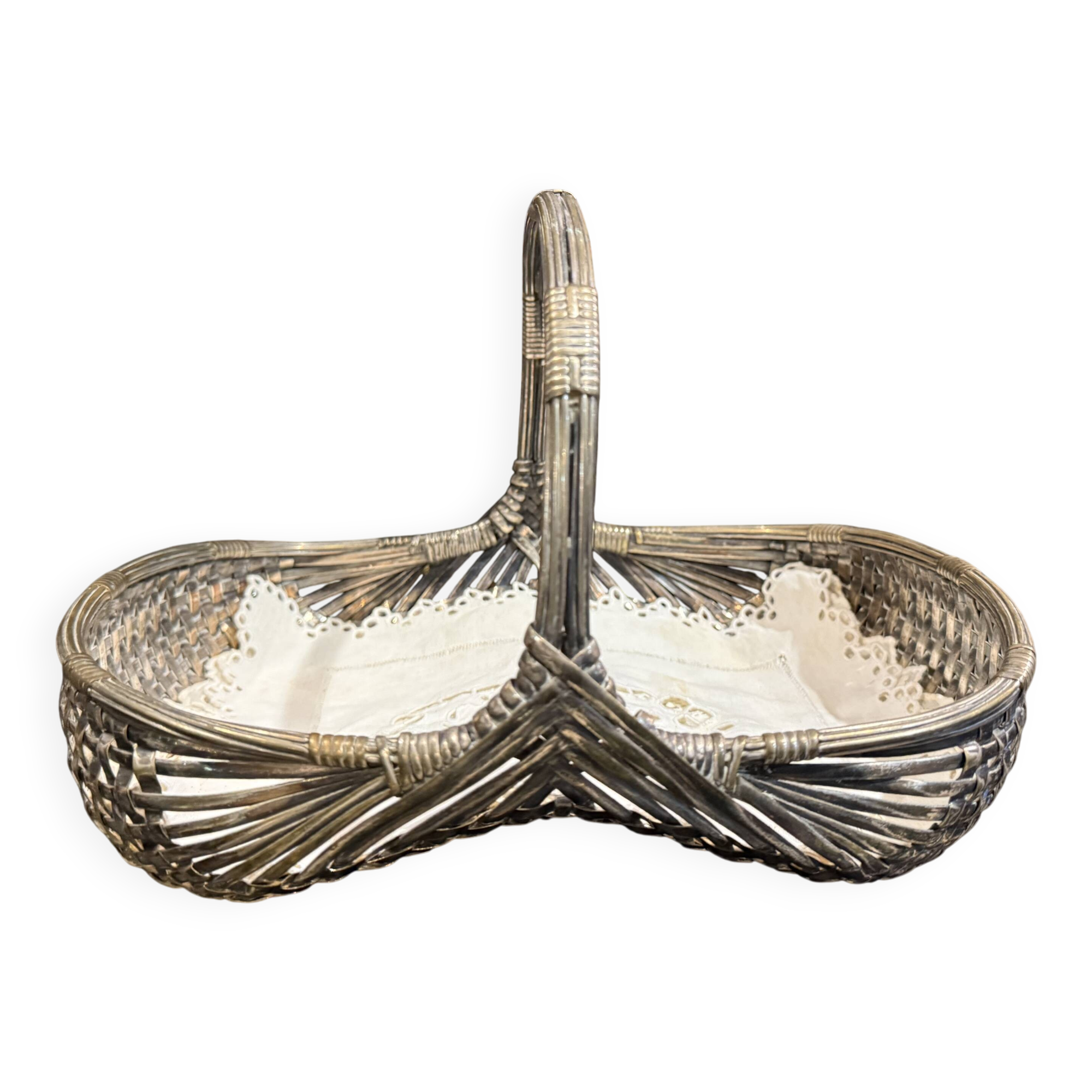 Silver-plated metal basket