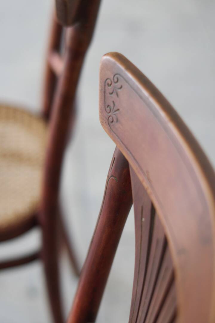 6 chairs n°221 canework Michael Thonet - 1920