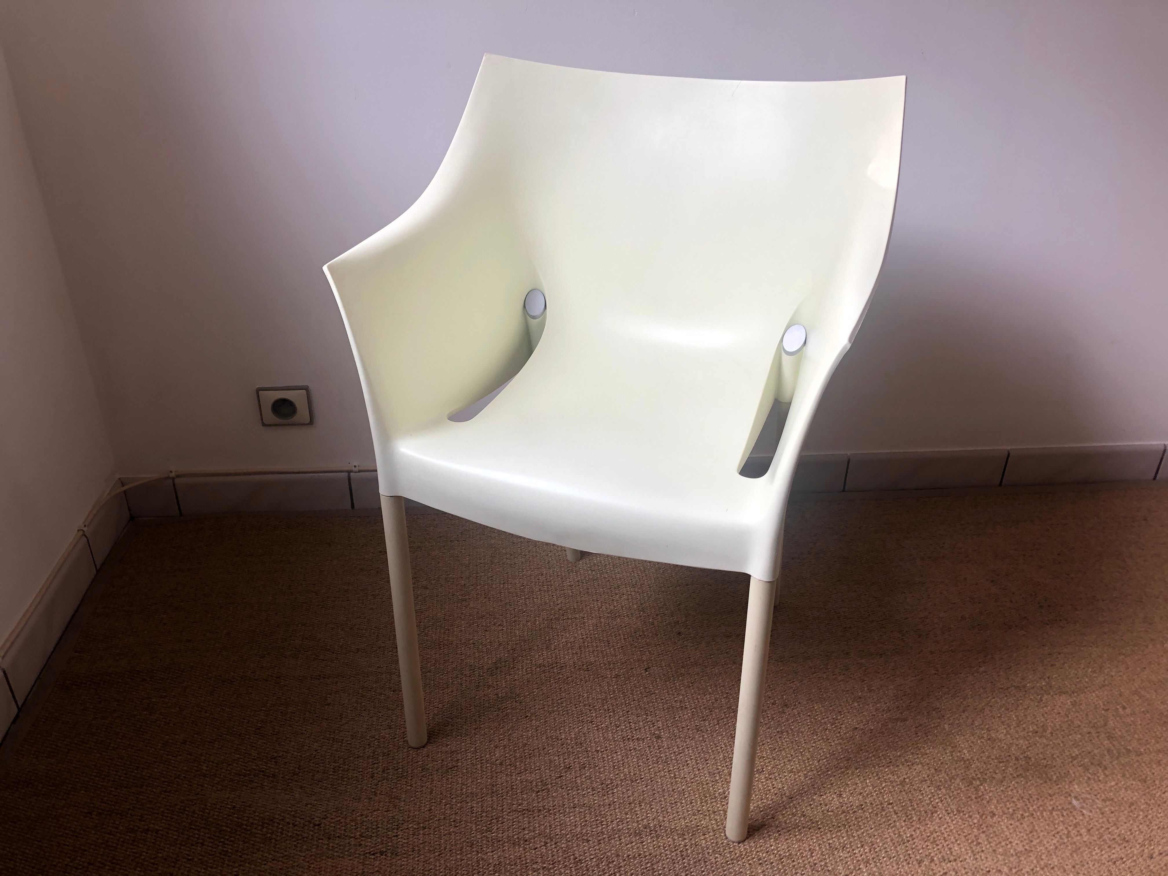 Fauteuil Dr No édité par Kartell design Philippe Starck 90