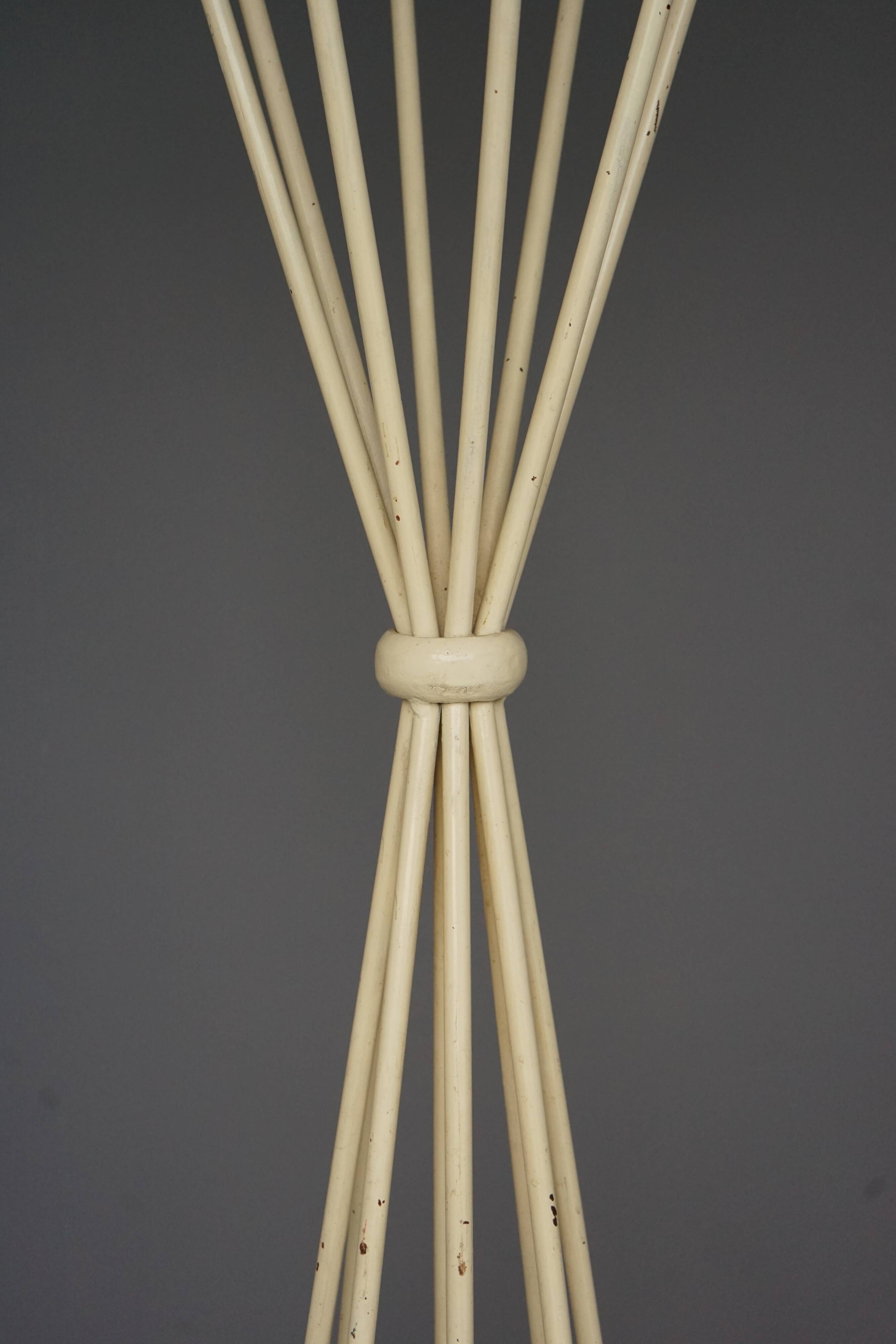 Portemanteau moderniste français, années 1950