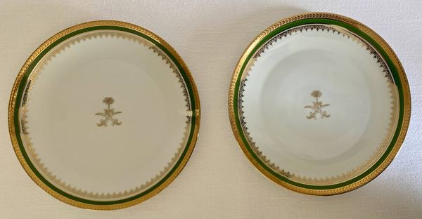 Assiette Tharaud Limoges “Monaco” — Service diplomatique, armoiries Ar