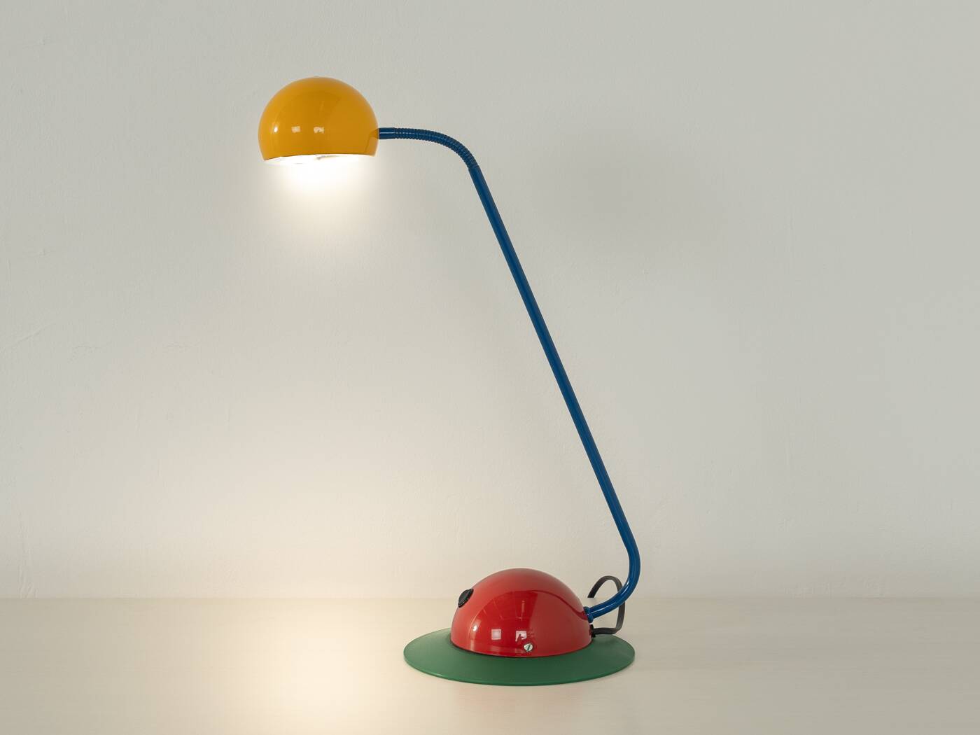 Lampe de table postmoderne