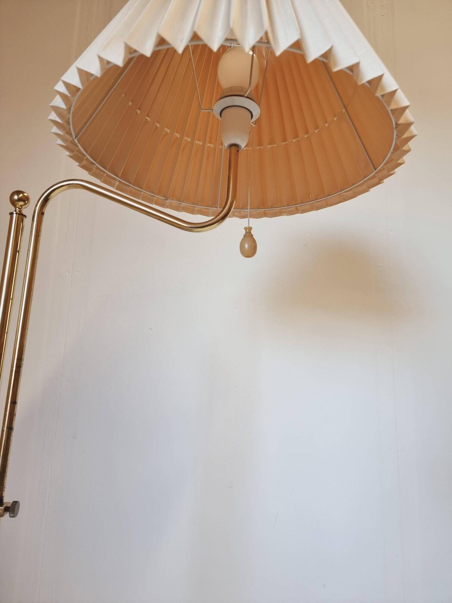 Bergboms, adjustable floor lamp G-132 in brass, Scandinavian / Midcentury Modern