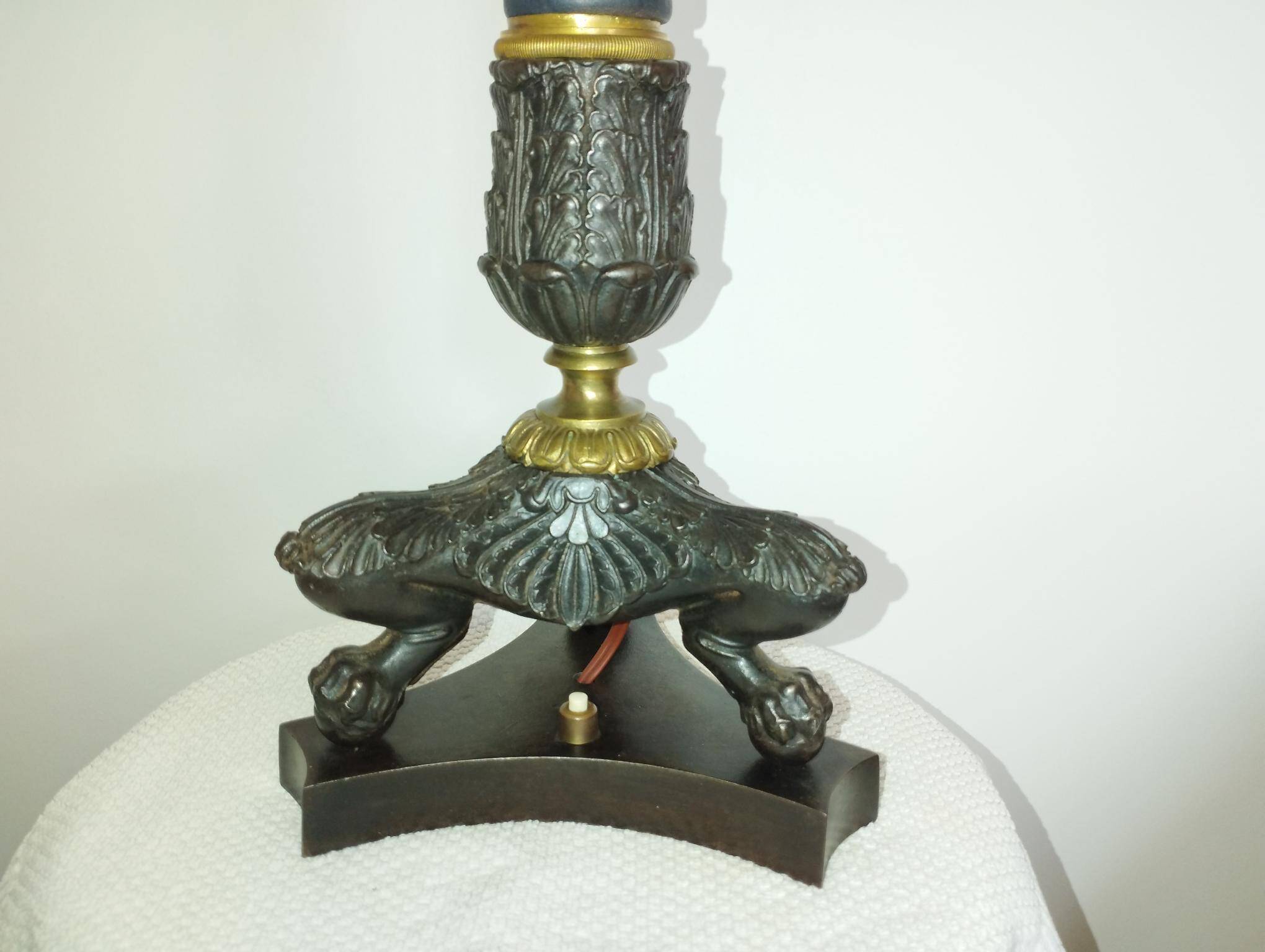 Antique lamp base with lion's paw - Restoration Period - Empire