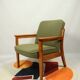 Fauteuil vintage vert boucle 1960 Scandinavian design