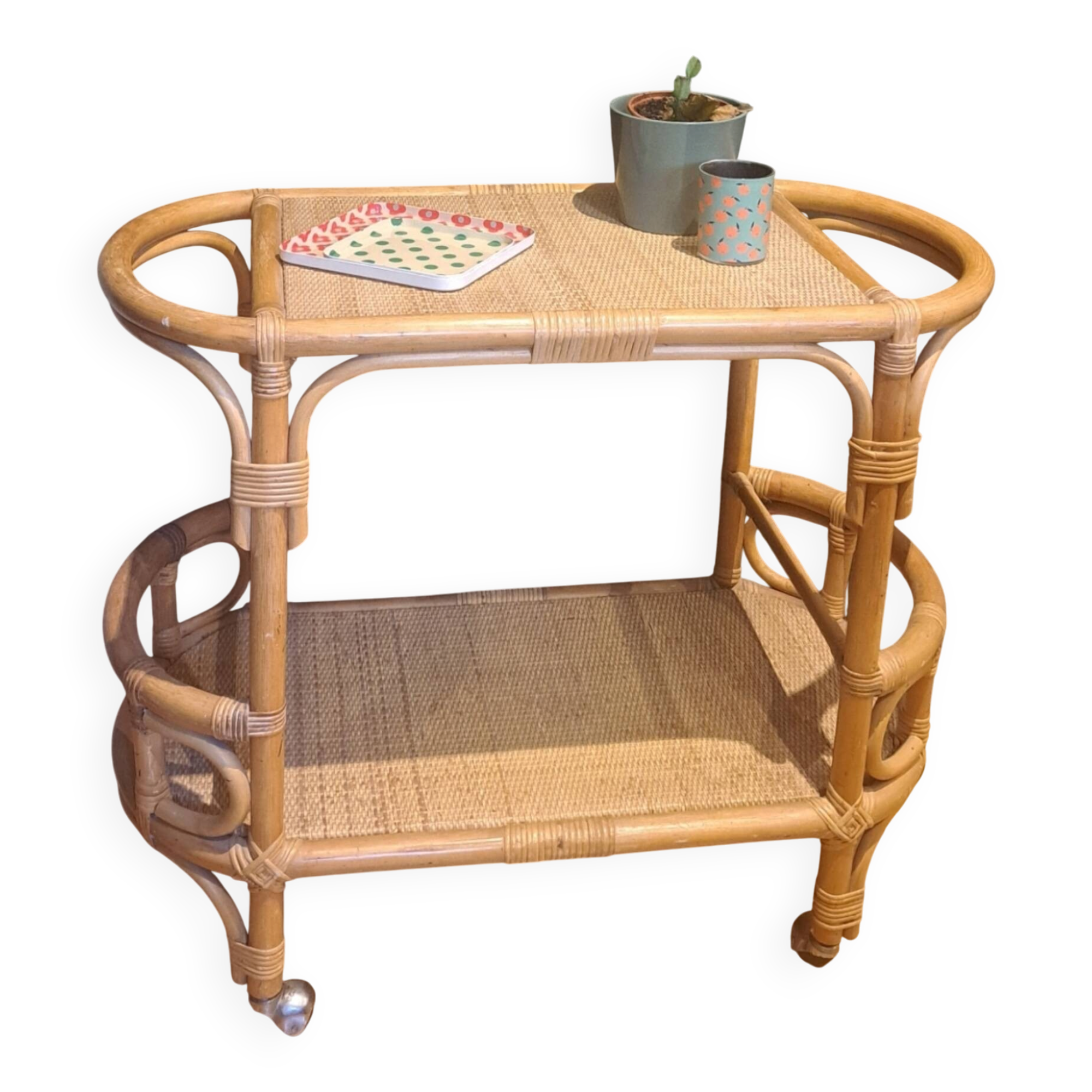 Rolling serving table rattan