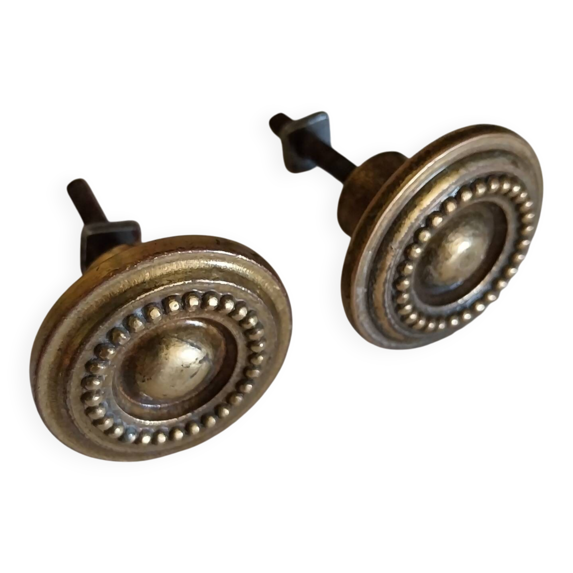 bouton de poignées de meuble ancien en bronze