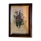 Wooden frame representing a romantic bouquet