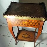 Table de chevet style Louis XVI