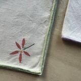 Set of 4 embroidery flower napkins