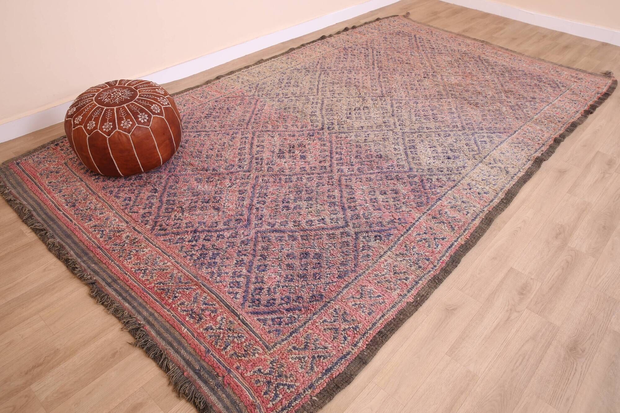 Authentic Vintage Moroccan Rug 203 x 352 cm, Berber Wool Rug, Bohemian Rug