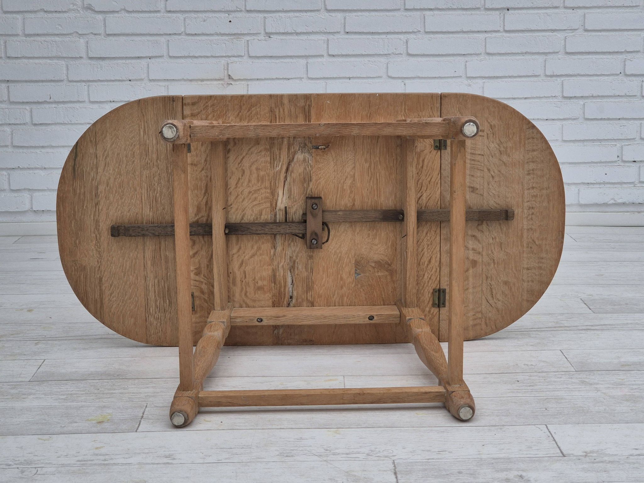 1970s, Danish foldable side table, solid oak wood, original condition.
