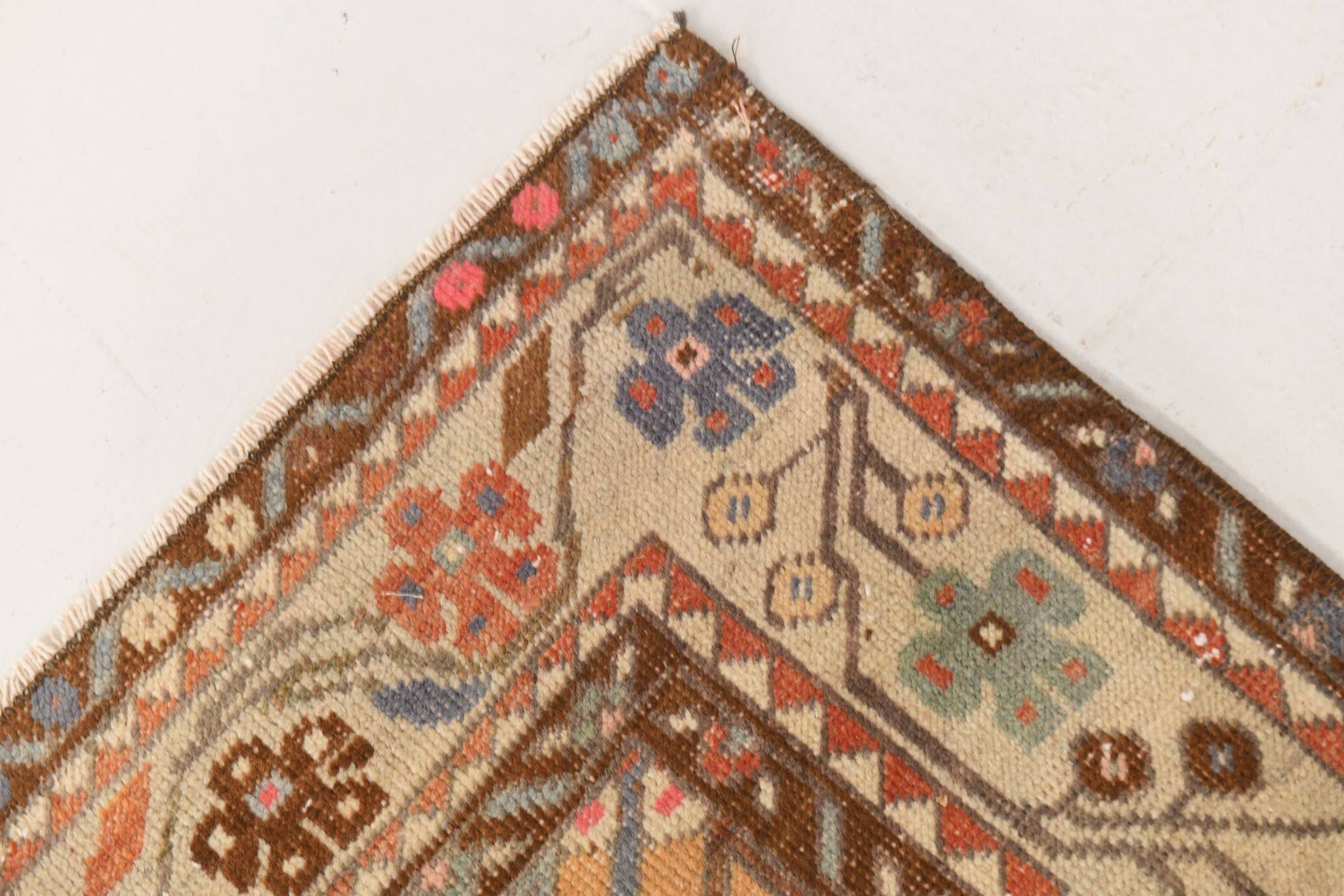 3x11 Red & Brown Persian Runner Rug, 107x336Cm