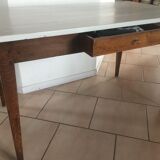 Table bureau