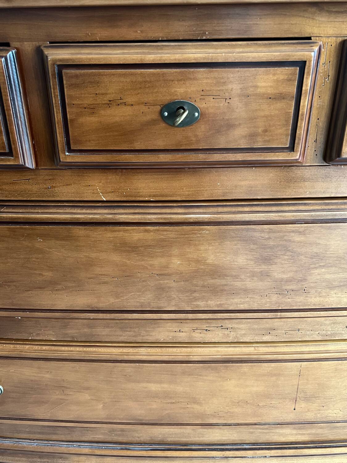 Magnificent varnished chest of drawers