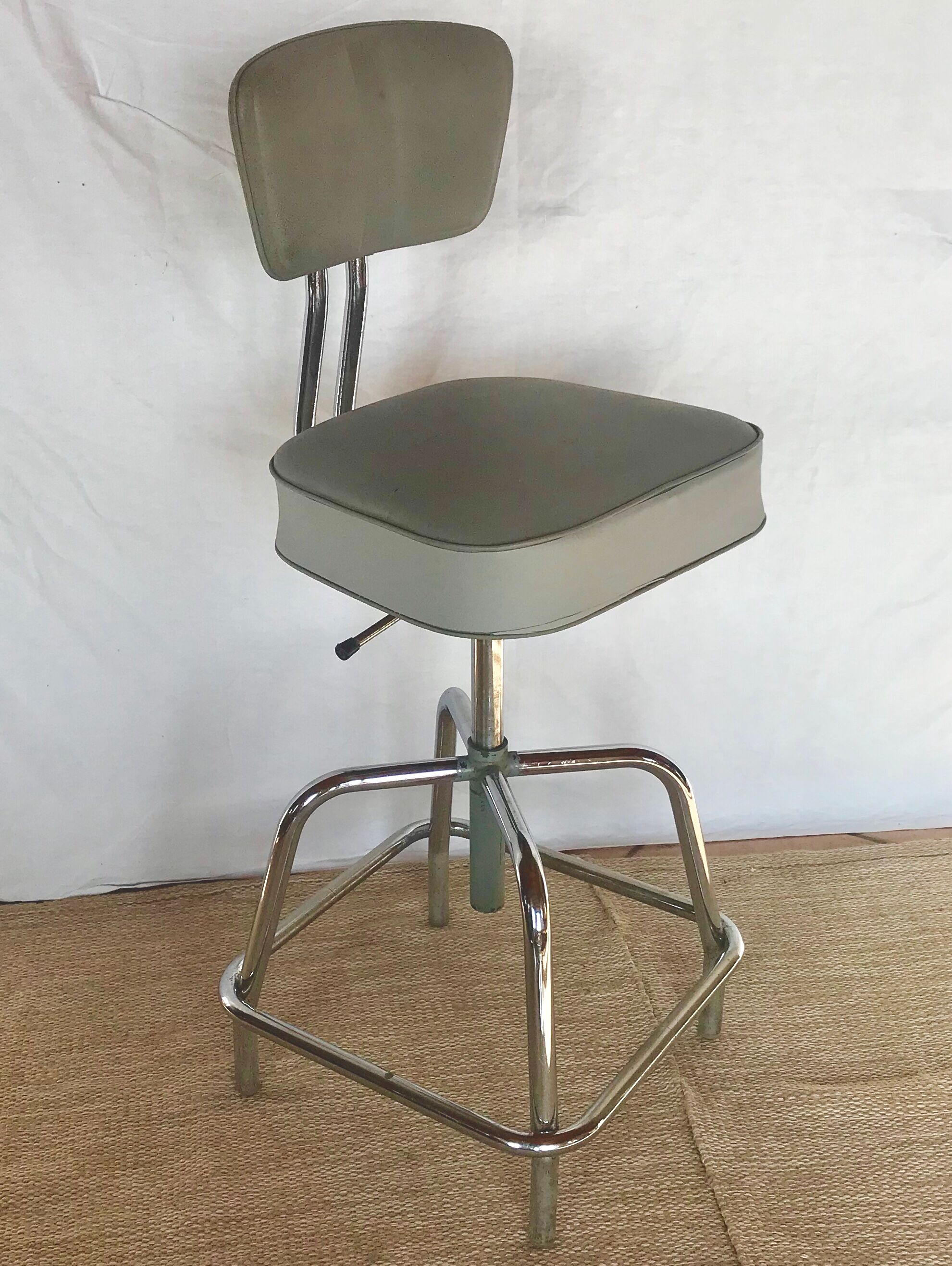 Architect Heliolithe vintage drafting table and Chair