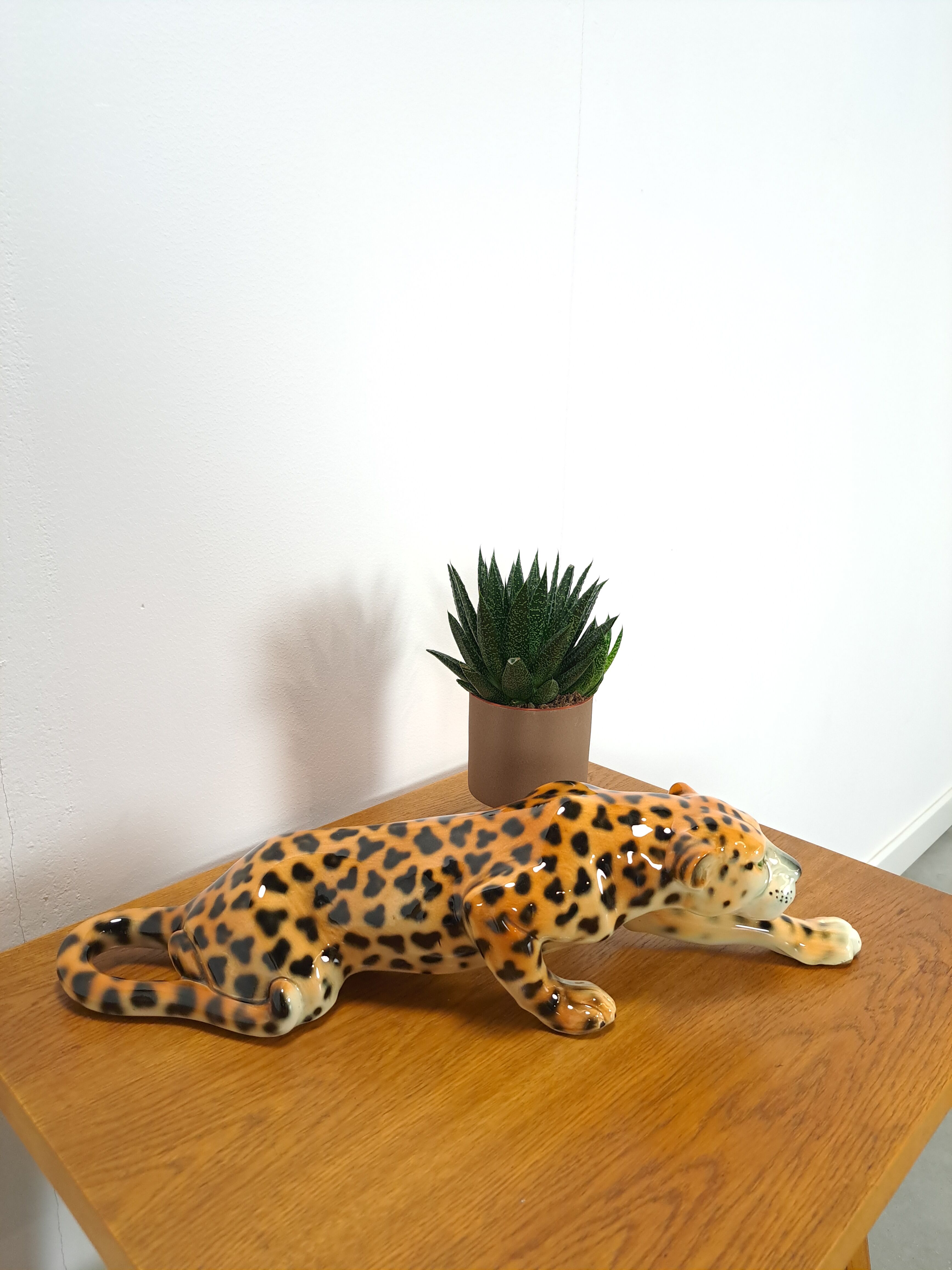 Porcelain statue leopard vintage