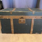 Ancienne malle de voyage pour vêtements coupés début xxème avec tiroirs et anses