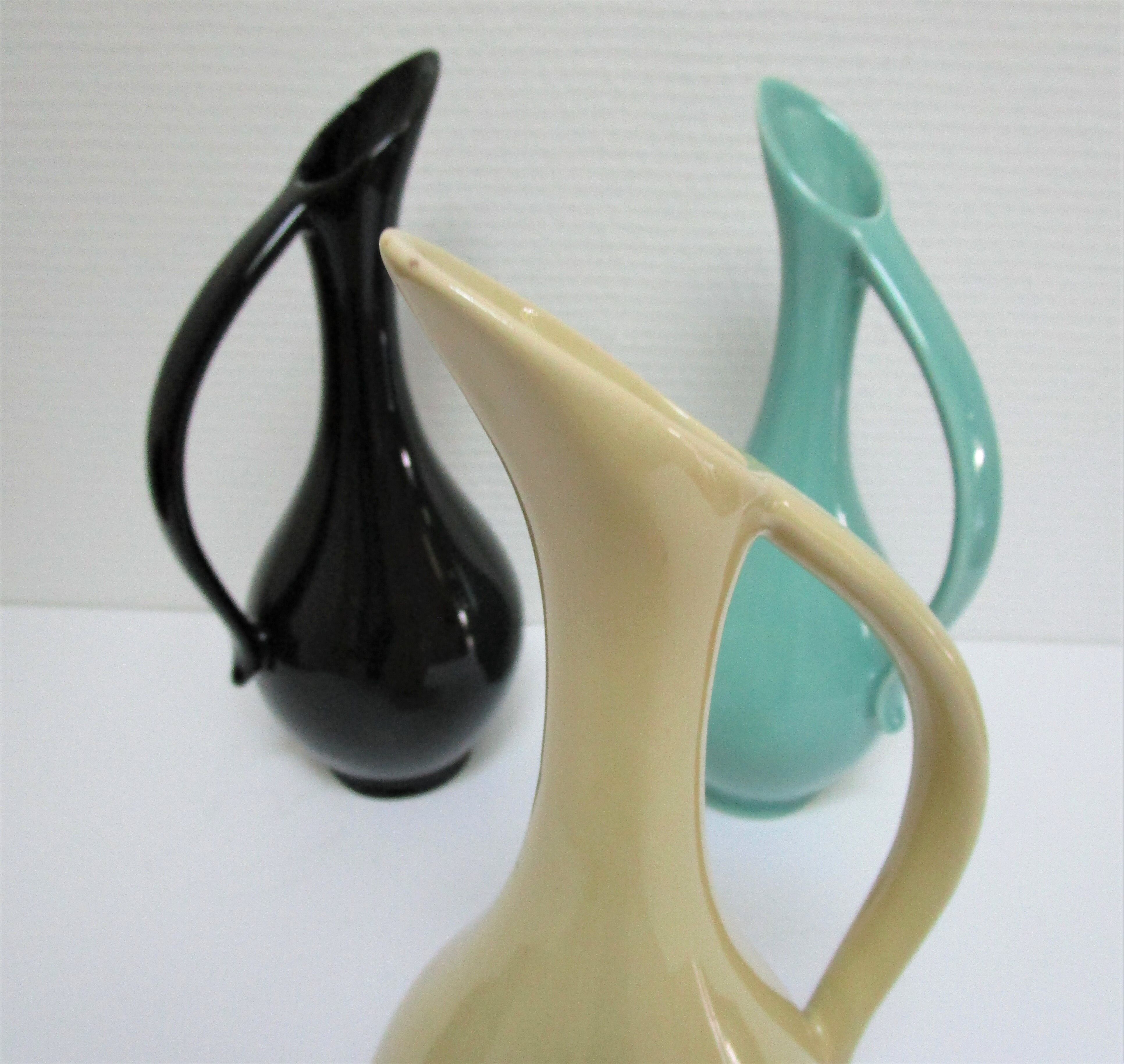 Three ceramic enamels design 60s soliflores black yellow green