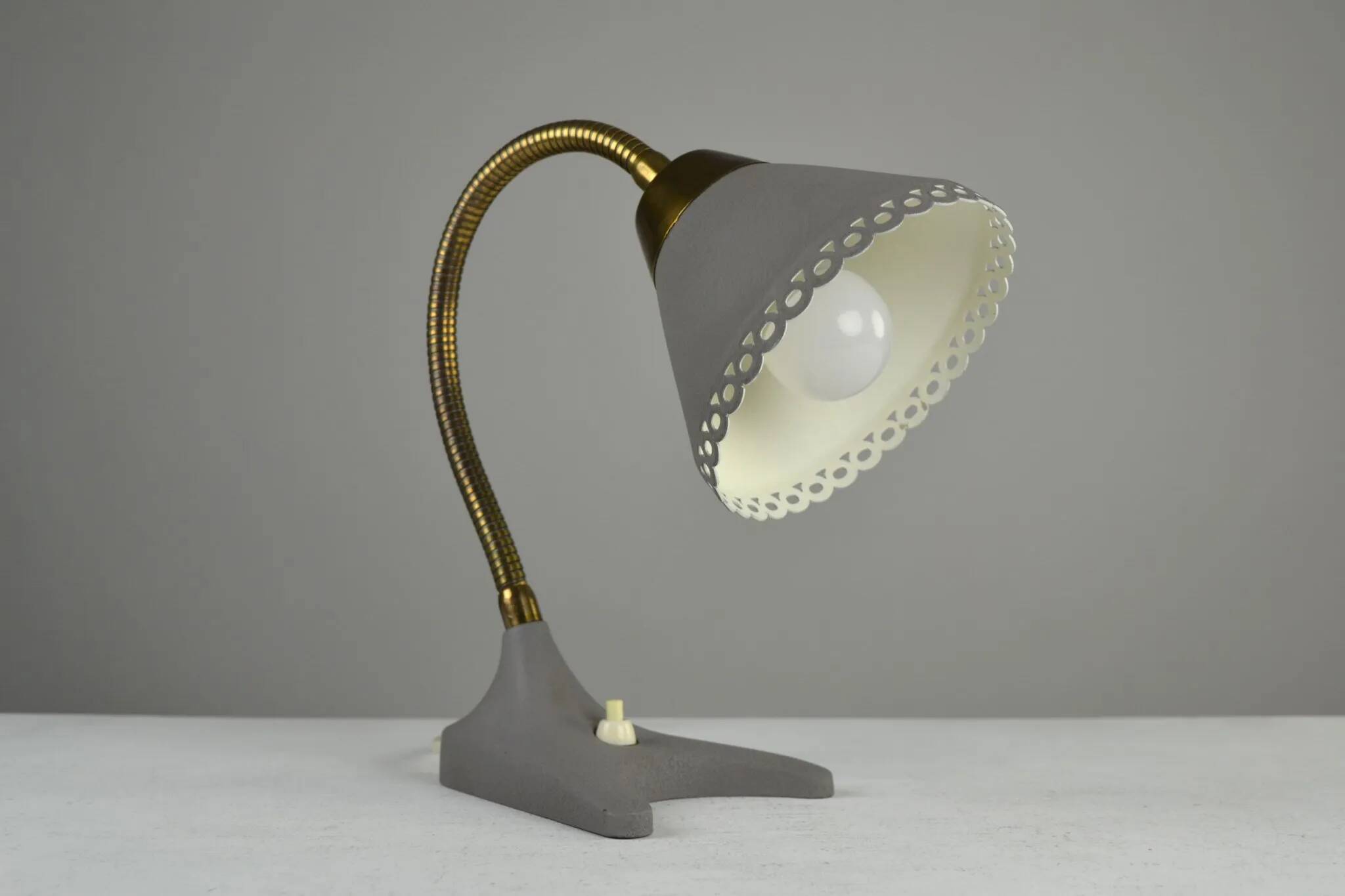 Eric Wärnå for EWÅ Armaturfabrik, Värnamo, Sweden — Model B49 Table/Wall Lamp, 1950s