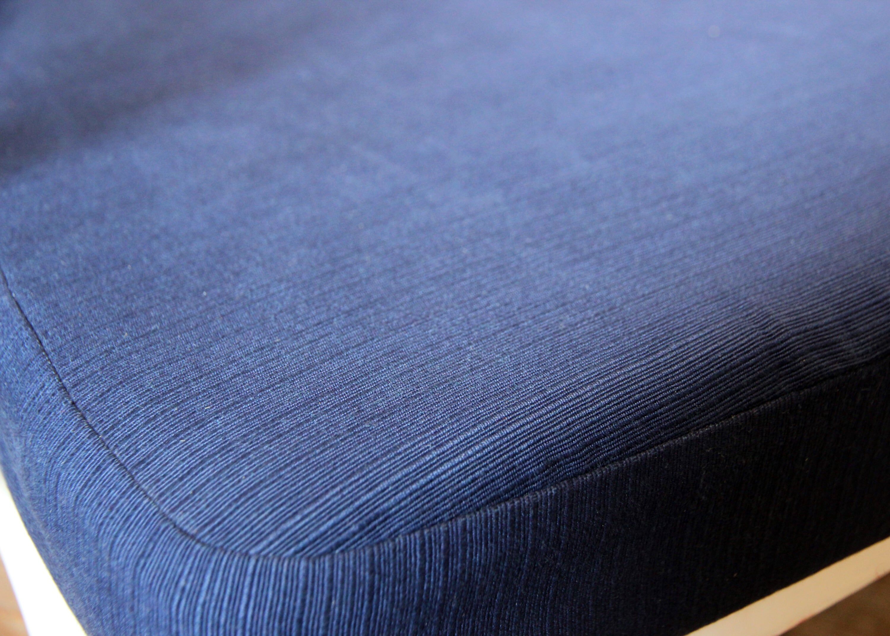 Sofa 2 place to Scandinavian lines