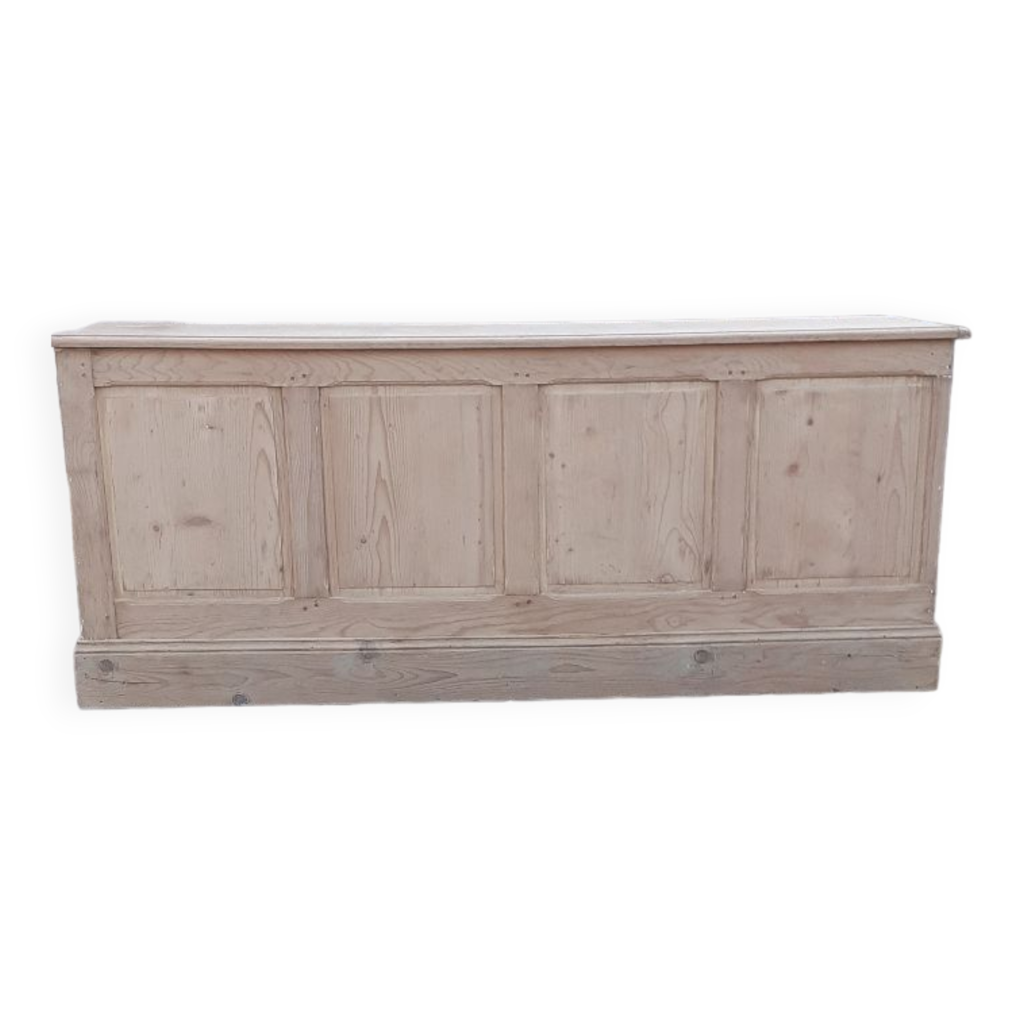 Counter trade furniture