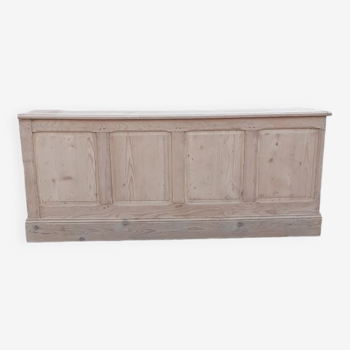 Counter trade furniture