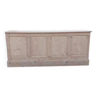 Counter trade furniture