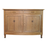 Justin, the understated and chic buffet in solid oak.