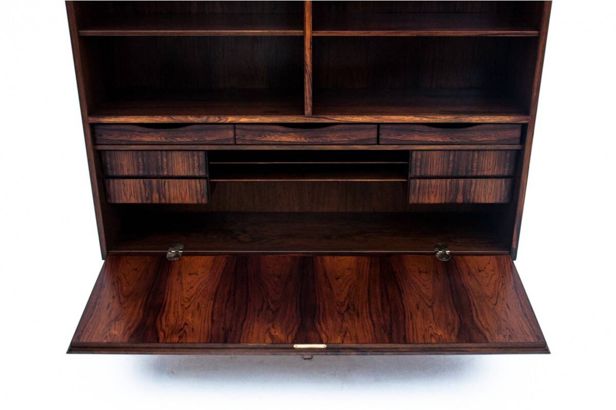 Rosewood shelf designed by Omann Jun, Denmark, 1960s. After renovation.