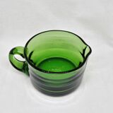 Glass pourer
