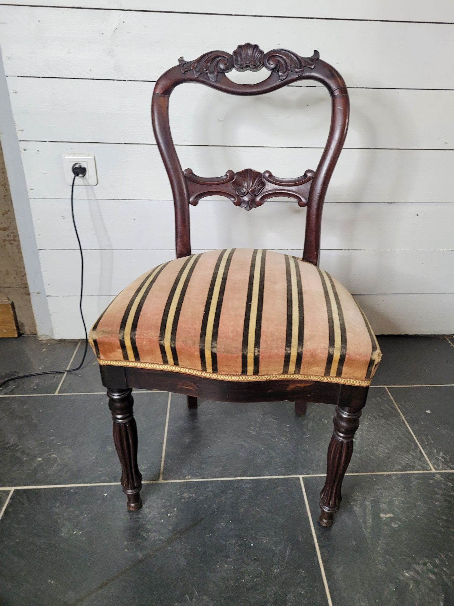 Chaise style Louis Philippe en acajou