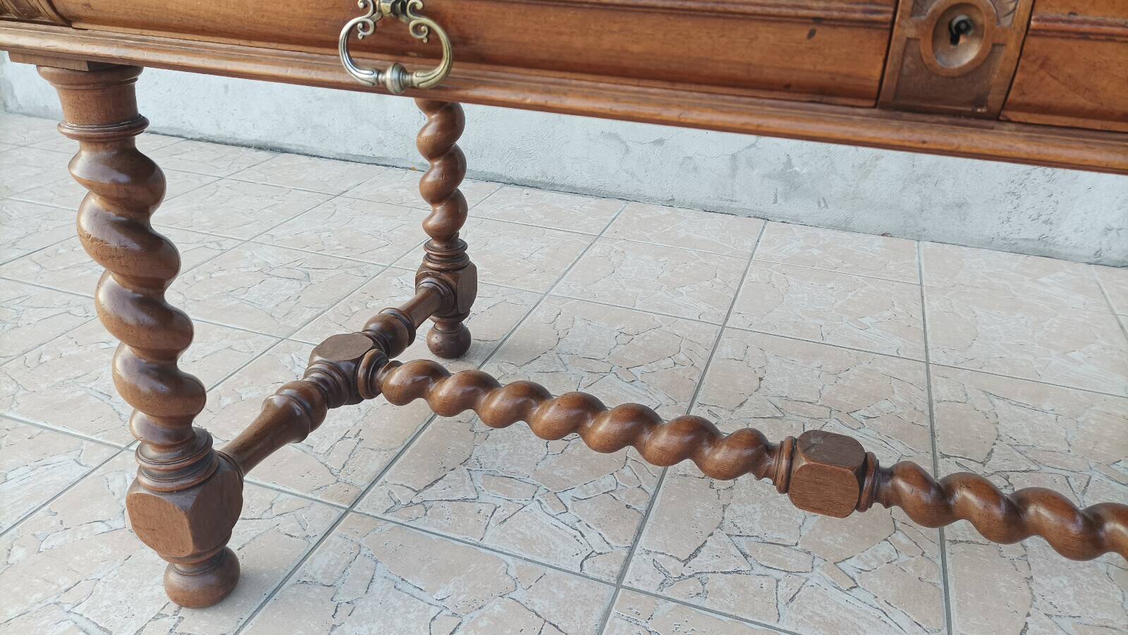 Louis XIII desk in walnut