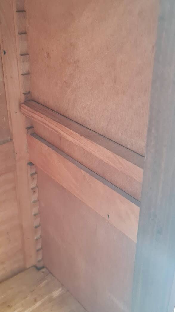 Parisian wardrobe - showcase spirit