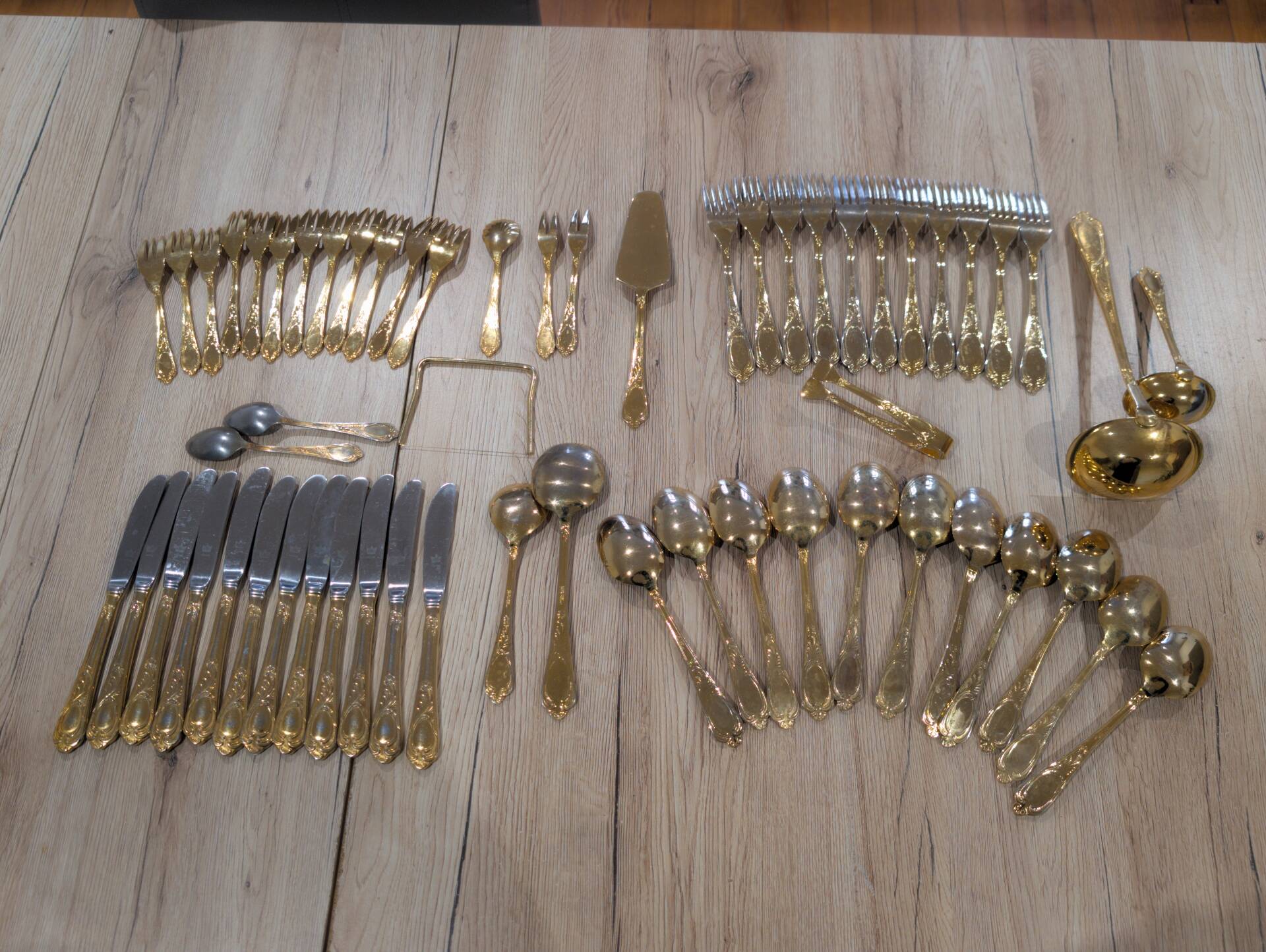 Luxury Cutlery Set Solingen SBS Gold Plated with 23/24 Carats - 70 Pieces
